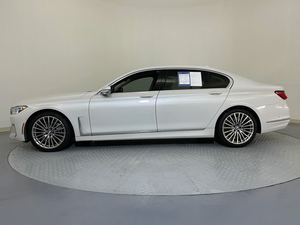 BMW Série 7 740i RWD 2022 abordable, conduite à gauche/droite - Product Image 5