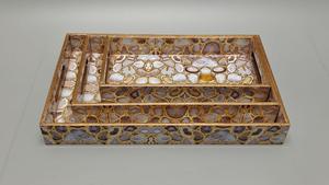 Plateau en bois imprimé Meena élégant et écologique, art floral traditionnel, durable et lavable au lave-vaisselle - Product Image 6
