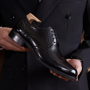 Chaussures Derby en cuir de vache avec semelle résistante à l'usure et design de laçage classique pour les hommes, pour le bureau et les voyages d'affaires quotidiens - Product Image 1