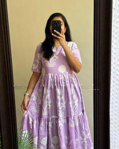 Robe Maxi Desert Dream Imprimé ethnique artistique avec manches bouffantes douces et design à plusieurs niveaux fluide - Product Image 4