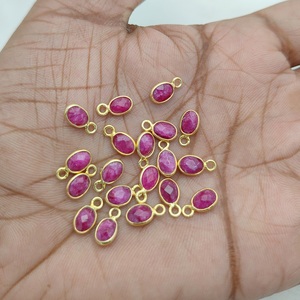 Pequeño Dije Ovalado de Rubí Teñido de 4x6 mm con Bisel, Plata de Ley 925, Gema Facetada, Suministros de Joyería al por Mayor - Product Image 4