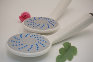 Pommeau de Douche Portable en Plastique ABS OEM, Finition Chromée, Design Moderne, Usage Salle de Bain, 1 Fonction, Blanc, Logo Personnalisé - Product Image 3