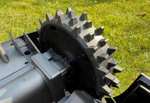 หุ่นยนต์ A2500แพะ RTK เครื่องตัดหญ้าระบบนำทางด้วยการมองเห็น RTK LIDAR-Enhanced 100% จากโรงงานของแท้ - Product Image 4