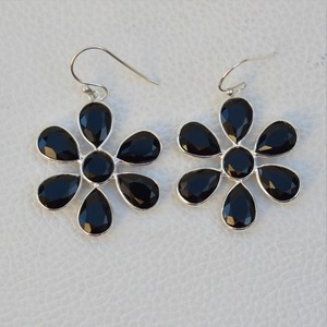 Boucles d'oreilles pendantes en argent sterling 925 certifiées à la main pour femmes en onyx noir - Product Image 3
