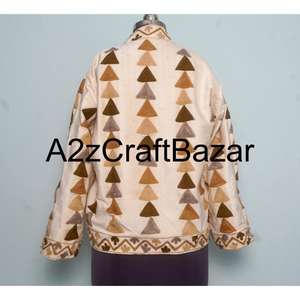 Chaqueta de Invierno de Terciopelo con Bordado Suzani Hecha a Mano de la Mejor Calidad, Chaqueta Suzani Corta para Mujer, Talla Única, Corta para Niñas y Mujeres - Product Image 5