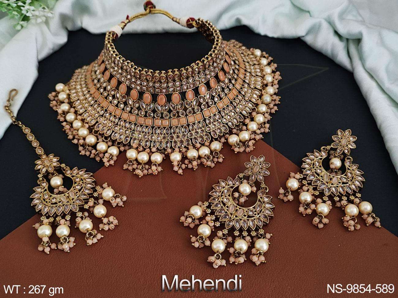 พีชสีพีช