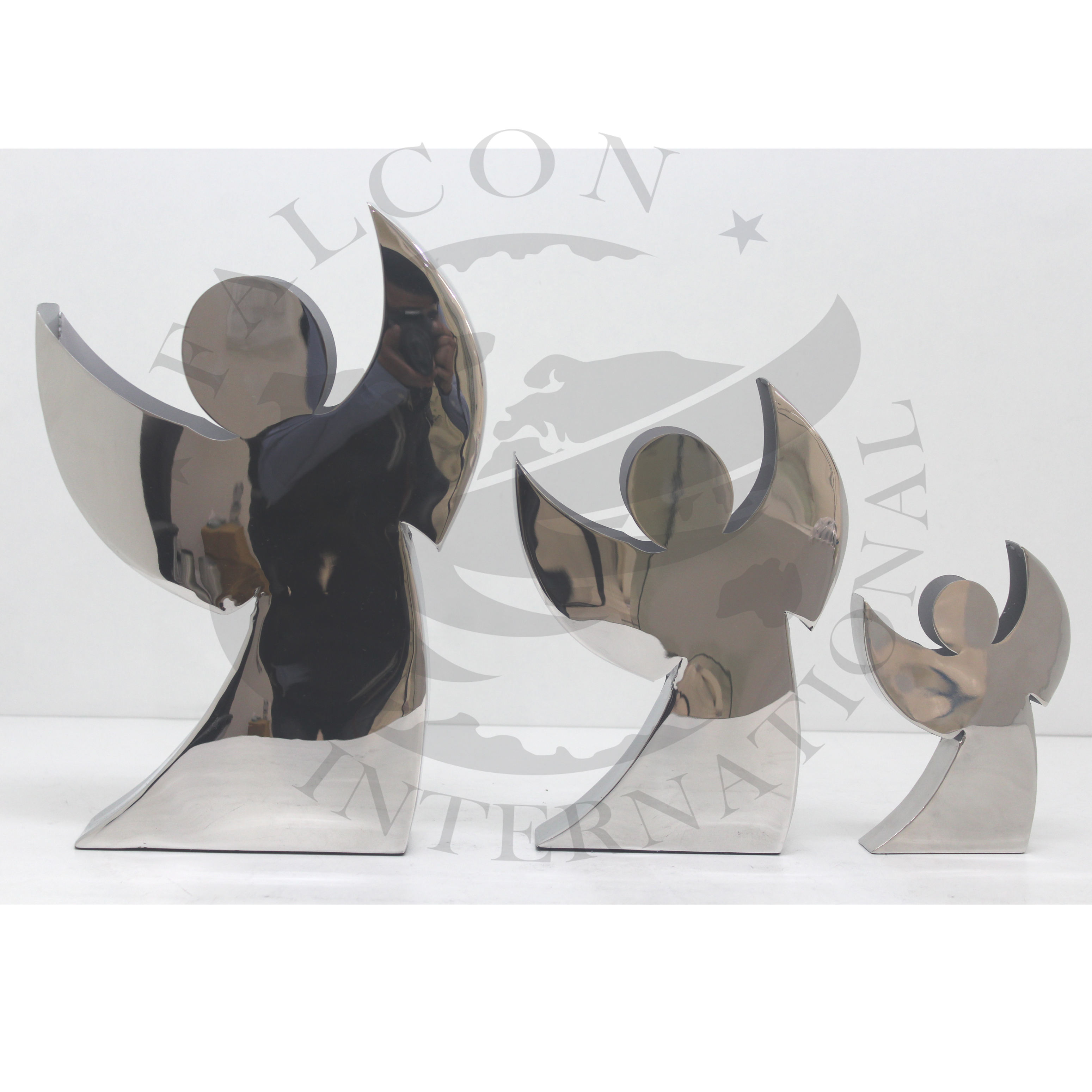 เช่นเดียวกับภาพ