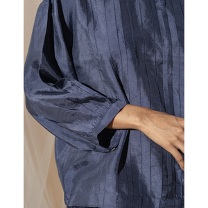 Blusa MAHIRA para Mujer, Tejida a Mano, Satén Azul con Cuello Asimétrico, Diseño a Cuadros, Estilo Retro, Talla XL, para Todas las Temporadas - Product Image 3