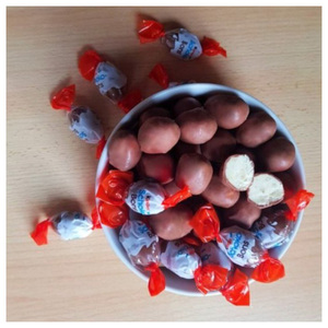 Kinderr Schoko-Bons Chocolate con Leche Relleno y Nueces 125 g (4,4 oz) - Product Image 4