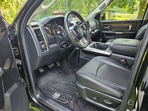 Ram 3500 Laramie Crew Cab 4x4 2016 en Excelente Estado - Product Image 4