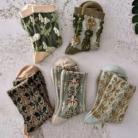 Chaussettes en coton de Style Vintage, chaussettes Tube mi-longues à Texture brodée, bas et bonneterie pour femmes