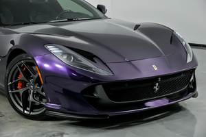 Ferrari 812 Superfast 2019 - Coupé con Precio de Venta Sugerido por el Fabricante ENORME - Product Image 4