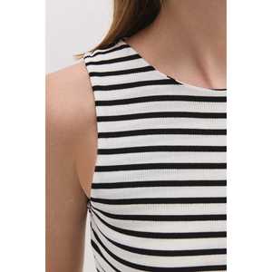 ชุดบอดี้สูทแขนกุดลายทาง - Product Image 4