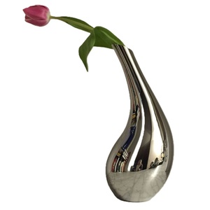 Vase à fleur de coulée d'aluminium de vente entière de style de conception de visage avec le dessus de table de finition argentée - Product Image 4