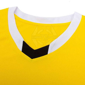 Uniforme de basketball pour hommes grande taille, respirant et anti-transpiration, sans manches, 100 % polyester, modèle USA, vente en gros - Product Image 4