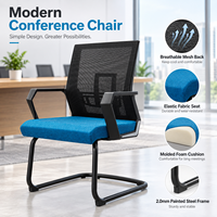 Chaise de formation moderne en maille avec coussin confortable et structure robuste pour salle de classe et salle de séminaire