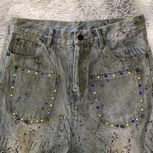 DENIMGUYS 2024 hommes décontracté coton Denim Shorts personnalisé peint à la bombe déchiré jean plat avant en détresse lavé boue respirant - Product Image 3