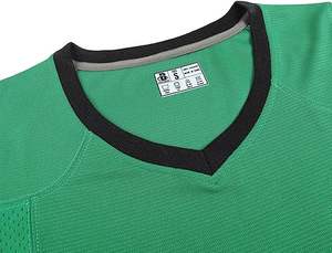 Uniforme de football américain personnalisable pour hommes de meilleure qualité T-Shirt nouveauté ensembles de vente en gros de conception respirante à manches courtes - Product Image 2