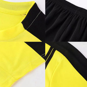 Ensemble d'uniformes de football personnalisés unisexe, séchage rapide, 100 % polyester, maillot et short, vêtements de sport d'équipe, kit en gros, OEM ODM - Product Image 2