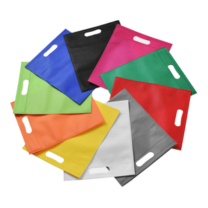 Sacs non tissés durables découpés en D Sacs de transport à provisions réutilisables et légers avec impression de logo personnalisé Fourniture en gros en vrac - Product Image 2