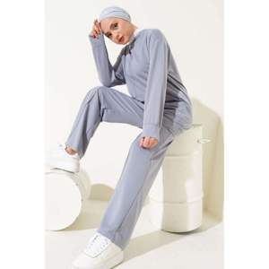 Conjunto básico de 2 piezas gris con bolsillo delantero - Product Image 4