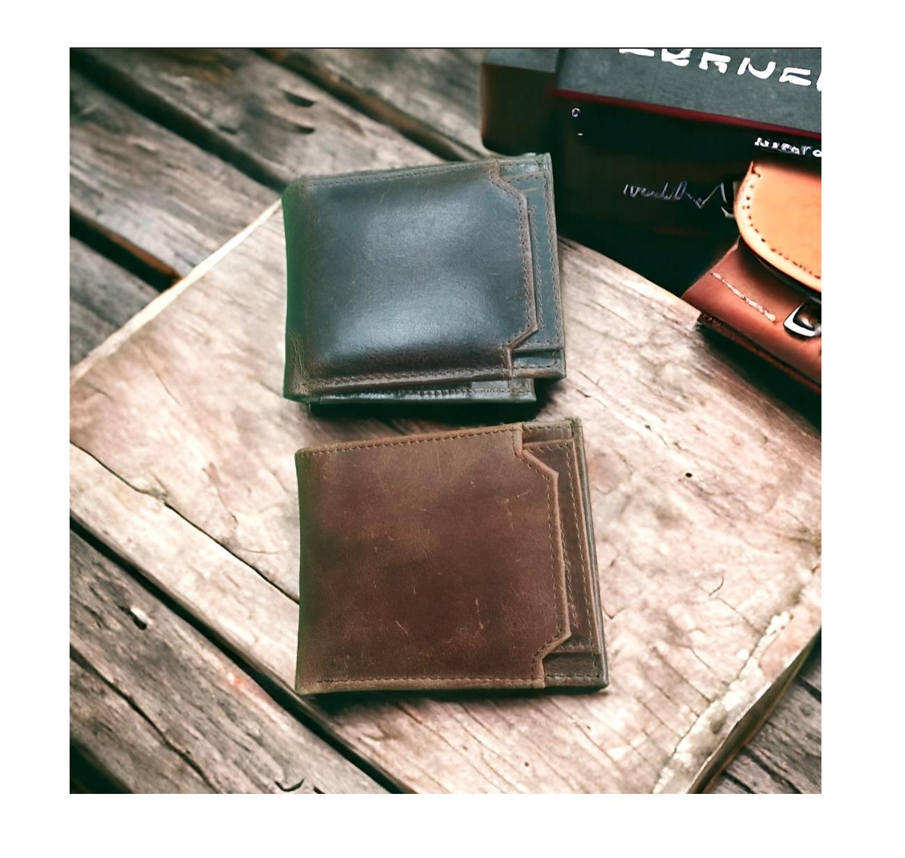 สีน้ำตาล