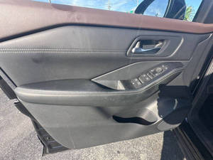 2023 Nissan Rogue SV NEATLY USADO - Product Image 3