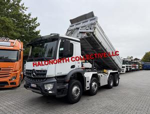 Camion benne basculante d'occasion Mercedes-Benz Arocs 3246K 8x4 Euro 5 Diesel, conduite à gauche, poids lourd, diesel robuste, modèle 2017 - Product Image 4