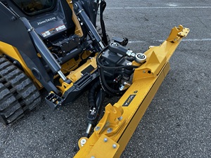 Cargadora Compacta de Orugas de 9 Toneladas para John Deere 333P con Componentes Centrales: Motor y PLC - Product Image 4