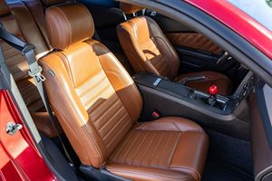 FORD MUSTANG GT PREMIUM COUPE 2013 USADO, VOLANTE A LA IZQUIERDA/DERECHA - Product Image 5