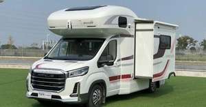 รถบ้านมือสอง เครื่องยนต์ 2.0 ตัน เกียร์อัตโนมัติ เบาะหนัง กล้องมองหลัง สีดำ พร้อมจัดส่ง - Product Image 2