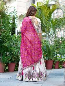 Conjunto de Lehenga Choli de Rayón de Seda Premium para Mujer, con Estampado Digital y Dupatta Bandhani, para Fiestas y Bodas, de Unity Luxure - Product Image 2