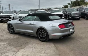 Usado 2021 F-or-d Mus-tang Eco-Boo-st Premium Con-Vert-ible RWD LHD - Product Image 5