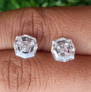 2ชิ้นต่างหูเพชรโมอิสสีขาวแบบปรับแต่งสีขาวทรงแปดเหลี่ยม - Product Image 4