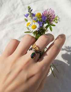 Anillo de Ópalo Negro Fuego, Certificado IGI, Joyería de Boda Diseñada para Uso Romántico, Brillo de Pasión Profunda, Clásico y Atemporal - Product Image 2