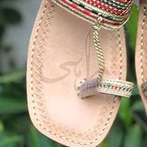 Nueva Llegada, Zapatos Kolhapuri para Mujer, de Cuero de Alta Calidad, con Estampado de Moda, Personalizables, a Precio Económico - Product Image 5