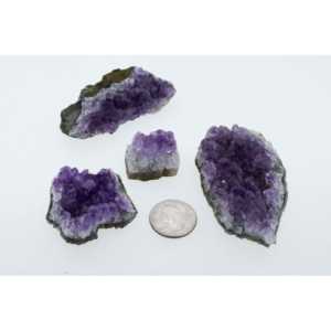 Géodes d'améthyste dans les tailles le plus petit, petit, moyen, grand et le plus grand - Product Image 1