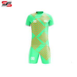 Uniformes de football respirants et confortables en polyester 100% Services OEM Formation de football Uniforme de football en gros - Product Image 5