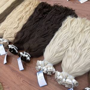 Capelli vergini naturali <span class=keywords><strong>biondo</strong></span> <span class=keywords><strong>chiaro</strong></span> di <span class=keywords><strong>colore</strong></span> ondulato 100% vietnamiti di alta qualità alla rinfusa extension per capelli vari colori disponibili - Product Image 2