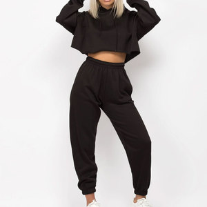 Streetwear Offre Spéciale Ensemble de sweats à capuche courts pour femmes Fabriqué en matériau de haute qualité Ensemble de sweats à capuche courts pour femmes - Product Image 1