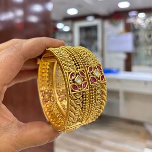 Elegante y elegante alto oro que se puede abrir Patla brazaletes elegantes brazaletes tradicionales para mujeres niñas para ceremonia de compromiso - Product Image 1