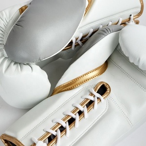 Gants de boxe Fly Lace Up Sarring de qualité supérieure, nouveau modèle, fabricant en gros, faible MOQ, équipement d'entraînement, arts martiaux - Product Image 3