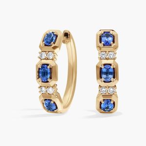 Boucles d'oreilles créoles de luxe en or jaune avec saphirs bleus et diamants, boucles d'oreilles géométriques à 3 pierres de saphir pour femme - Product Image 1