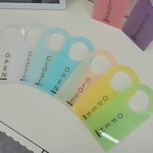 Porte-étiquette de porte en acrylique translucide personnalisé, logo personnalisé, plastique transparent durable, panneau de porte d'hôtel en gros - Product Image 3