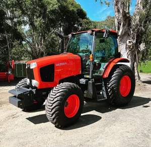 รถแทรกเตอร์ขนาดกะทัดรัด Kubota 4WD ฟาร์มขนาดเล็กรถแทรกเตอร์ขายร้อนใน90 HP 80 HP รถแทรกเตอร์พร้อมอุปกรณ์ - Product Image 6