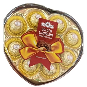 Chocolats individuels au lait d'amande Royal De Dolton Elipse, emballés individuellement, prêts à manger, en forme de cœur, boîte cadeau - Product Image 2