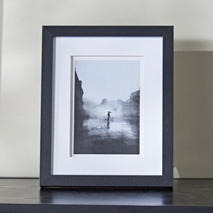 Cadre photo artistique à la mode avec finition haut de gamme ajoutant charme et chaleur de luxe à tout décor de maison ou de bureau - Product Image 6