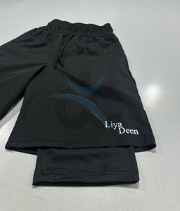 กางเกงขาสั้นมุสลิมชาย Awrah Men's Custom Logo รุ่น Liya Deen กางเกงขาสั้นเบอร์มิวดาชาย 100% โพลีเอสเตอร์ แห้งเร็ว มีเชือกผูก สีดำล้วน สวมใส่สบาย - Product Image 2