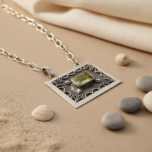 Collier pendentif tendance pour femme en argent 925 plaqué rhodium, or 14 carats, platine, diamant, avec topaze et perle - Product Image 3