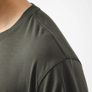 ผลิตในเวียดนาม เสื้อยืดแขนยาวผ้าเจอร์ซีย์เนื้อผ้าฝ้าย 100% ระบายอากาศได้ดี สวมใส่สบายสำหรับผู้ชาย - Product Image 4